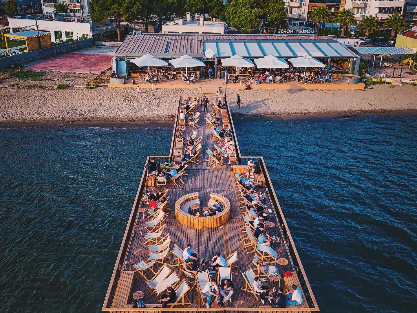 Sade, ferah ve fonksiyonel alanlar.